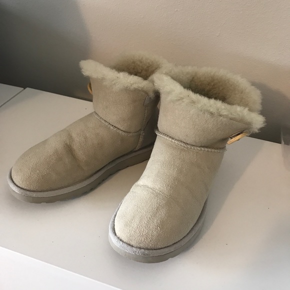 UGG | Shoes | Ugg Mini Bailey Button 